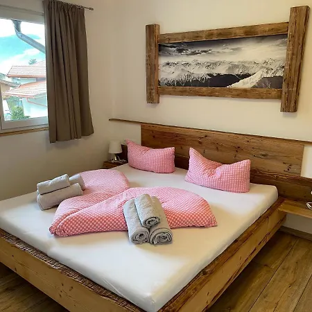 Chalet Fuegen Σαλέ *