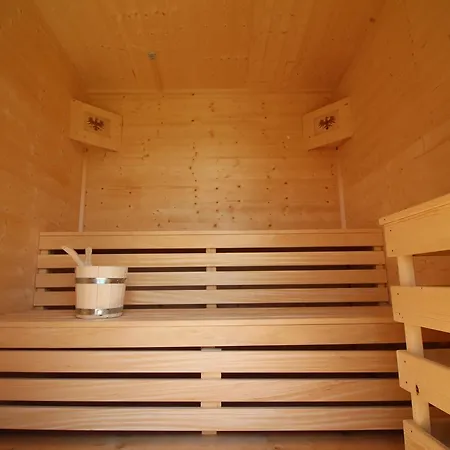 Chalet Fuegen Fuegen