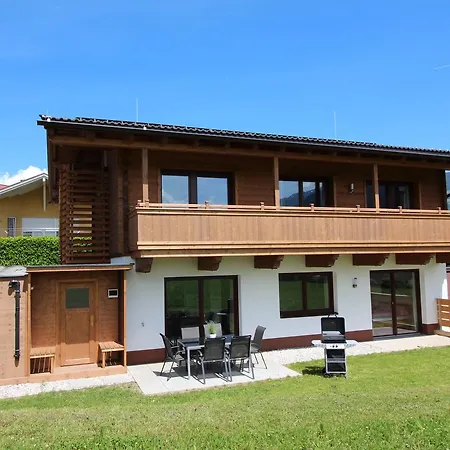 Chalet Fuegen Dağ evi