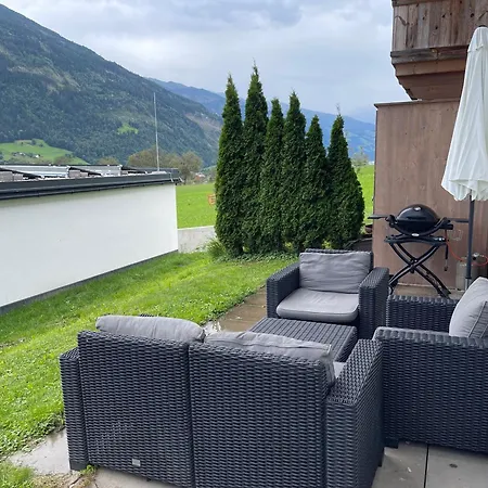 Chalet Fuegen 샬레